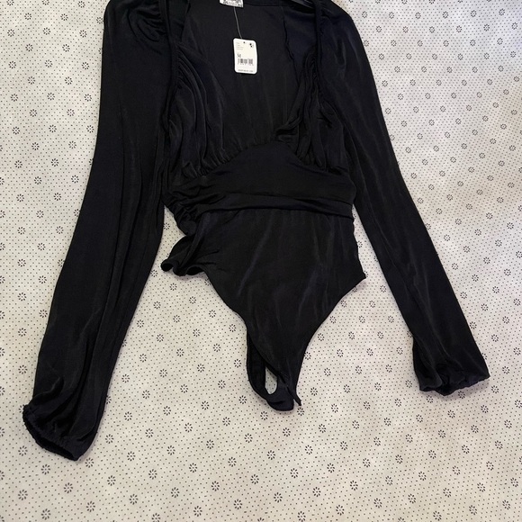 NWT Intimately Free People Top Bodysuit Wrap Black Medium - Picture 16 of 16